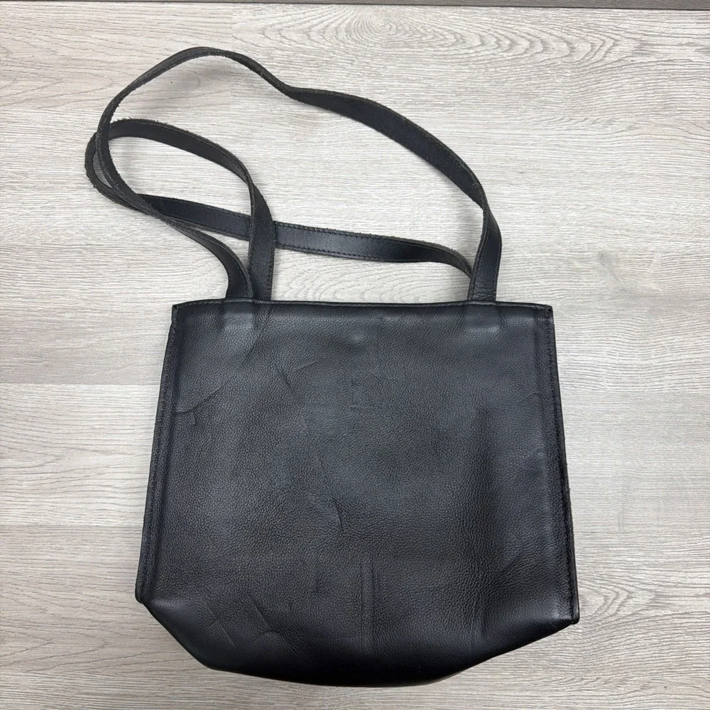 Vintage Harley Davidson Black Embroidered Leather Shoulder Bag Purse Tote